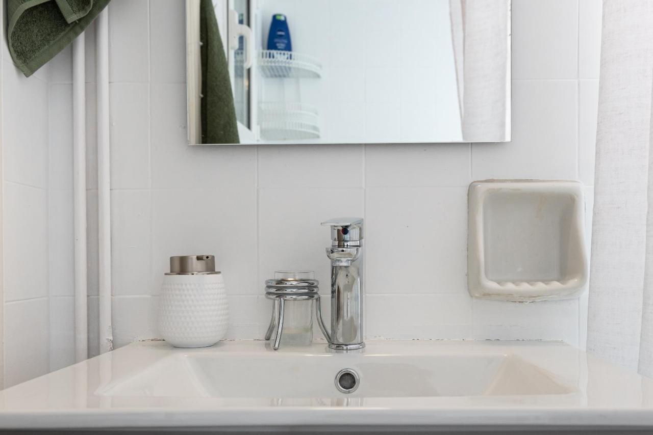 Loutraki Apartment Greek Open House Eksteriør bilde